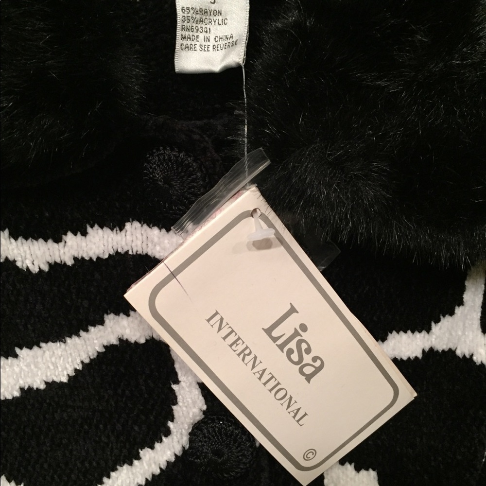 Lisa International NWT Black/White Sweater - S - Picture 4 of 5